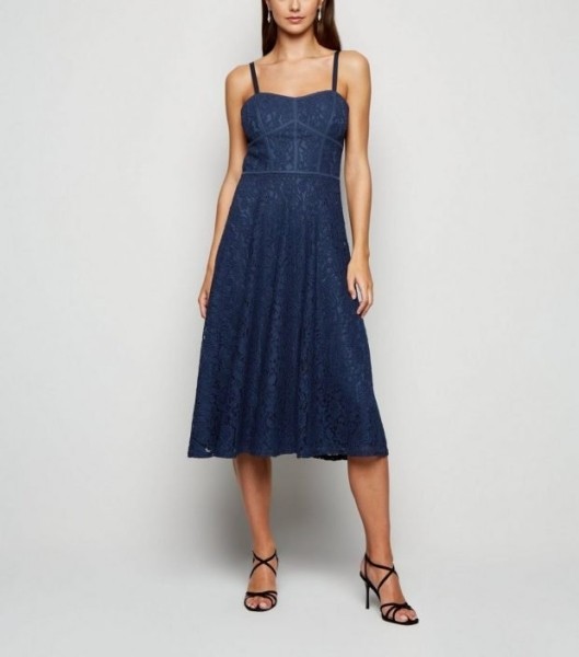 Модные образы весна-лето 2023: фото летних образов для женщин