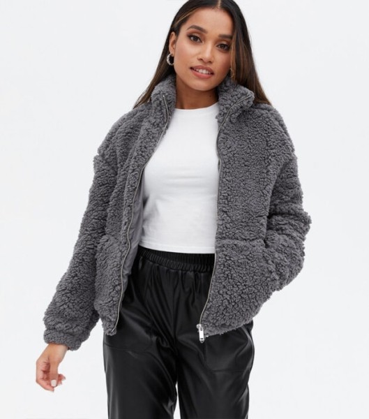 Модные женские куртки весна 2022 2023