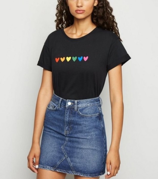 Бесподобные летние юбки 2022 2023 года: модные тенденции на фото