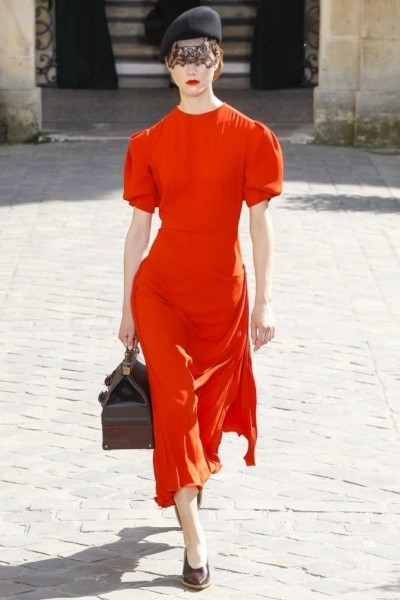 Новые модные тенденции весна лето 2022 2023 в одежде для женщин