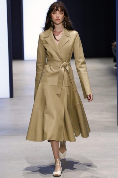 Модные плащи 2022 2023 для женщин сезона весна лето и даже осень