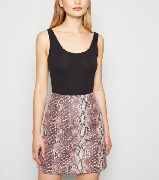 Бесподобные летние юбки 2022 2023 года: модные тенденции на фото