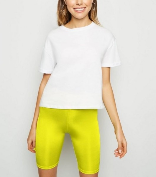 Модные образы весна-лето 2023: фото летних образов для женщин