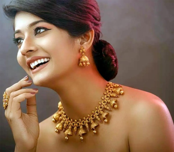 Индийские украшения: идеи стильных образов и история