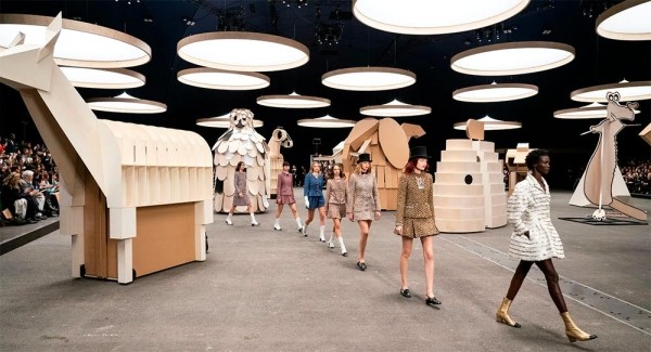 Высокая мода Chanel: коллекция одежды весна-лето 2023