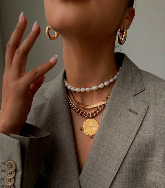 3 секрета стилиста, как грамотно подобрать аксессуары соразмерно внешности