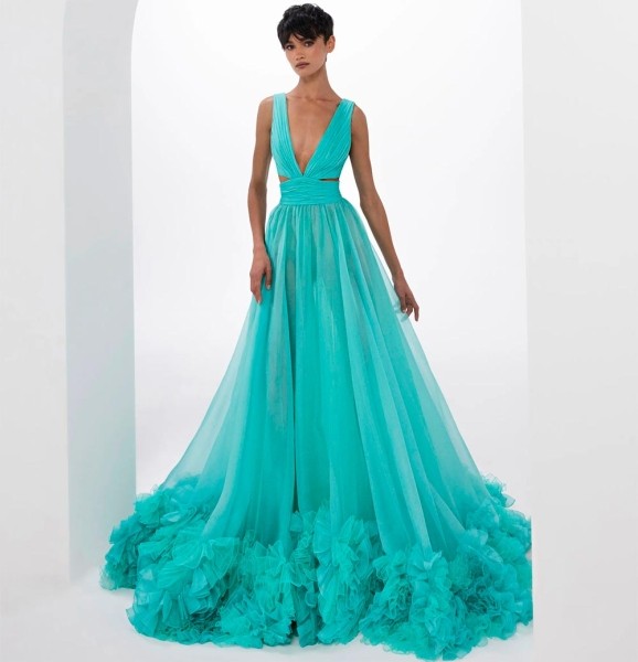 Трендовые платья и другая одежда с драпировкой: модная тенденция Трендовые платья и другая одежда с драпировкой: модная тенденция