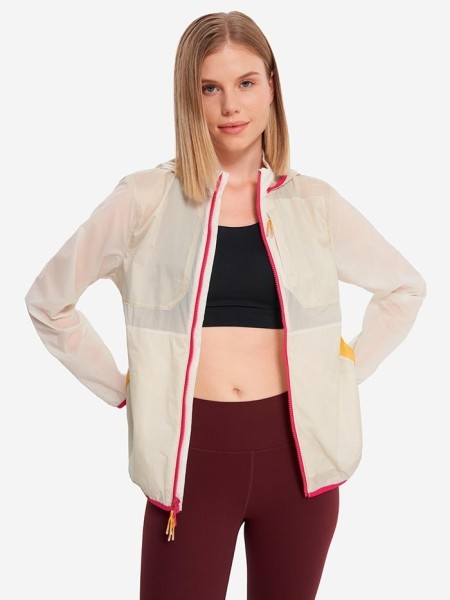 Бежать красиво: как подобрать модные образы для пробежек в любую погоду Бежать красиво: как подобрать модные образы для пробежек в любую погоду